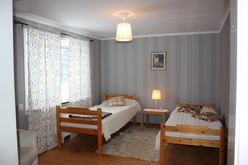 Rappens Stuga,Sjaelvhushall Dala Husby Стая снимка